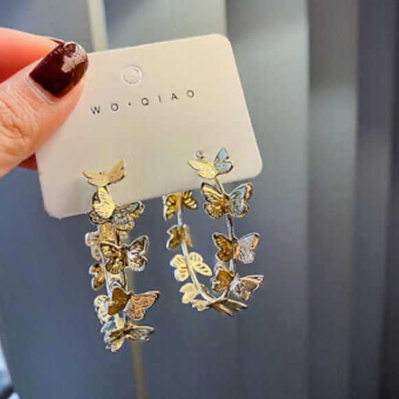 NEW 18k Gold Plated Butterflies Earrings - Picture 5 of 9